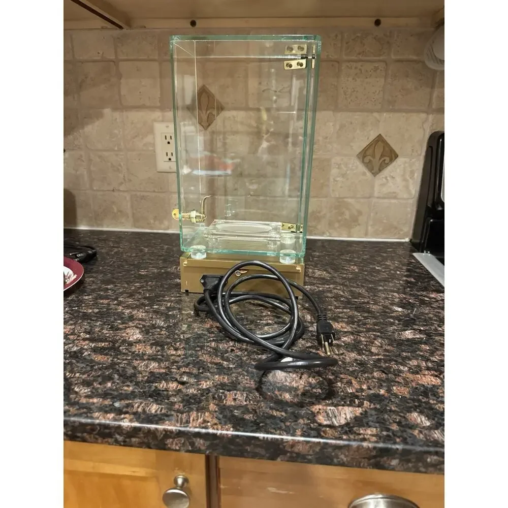 LOUIS XIII De Remy Martin Illuminated Display Case. Used. Replacement Key - Picture 5 of 14